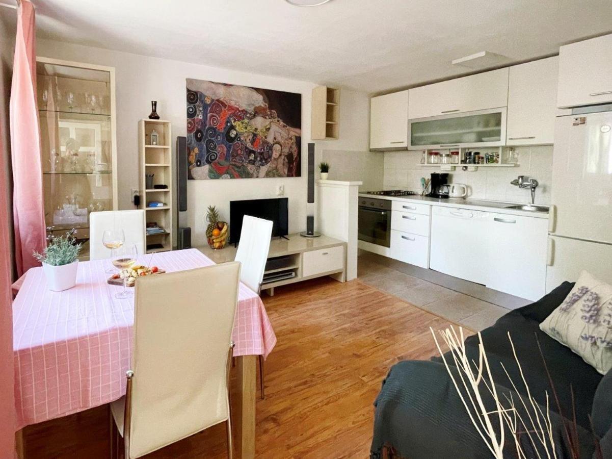Apartment Nono Moj Дубровник Екстериор снимка