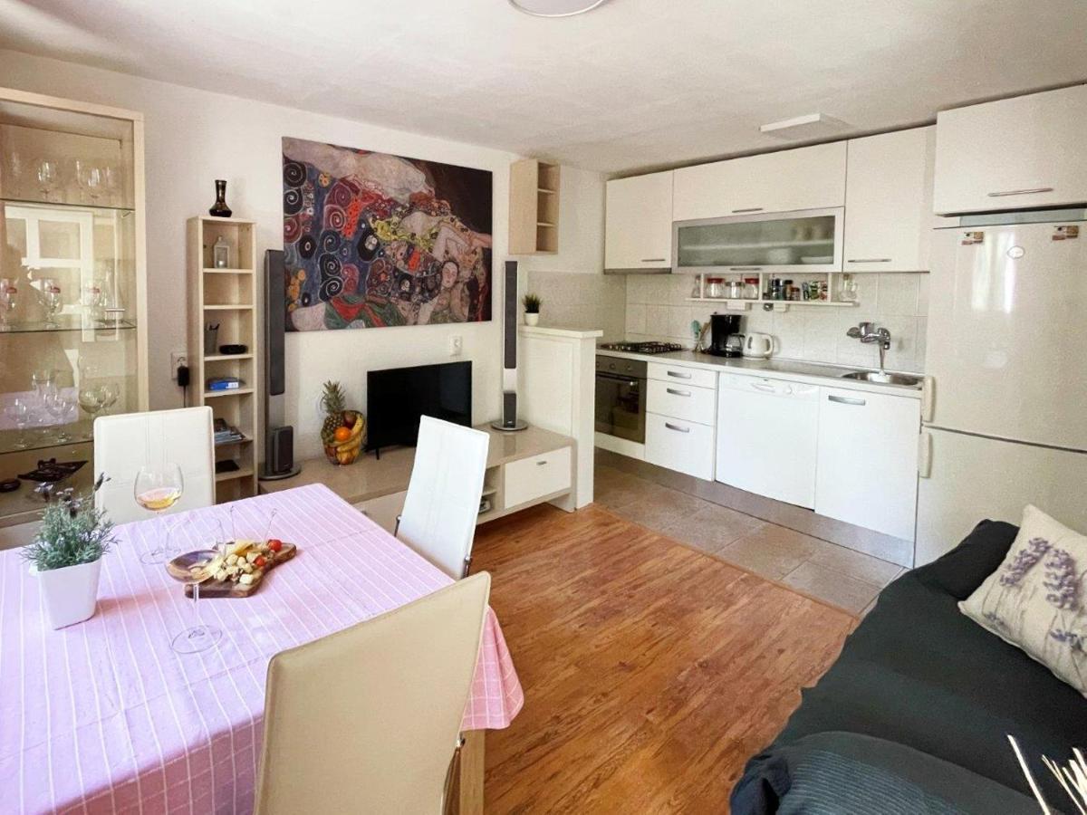 Apartment Nono Moj Дубровник Екстериор снимка